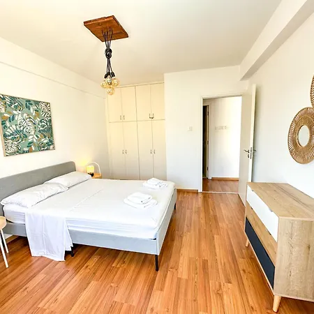 Apartament Sherpa Ajia Napa