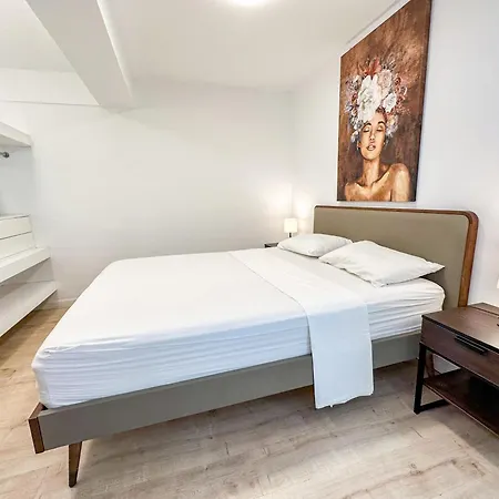 Sherpa Apartment *